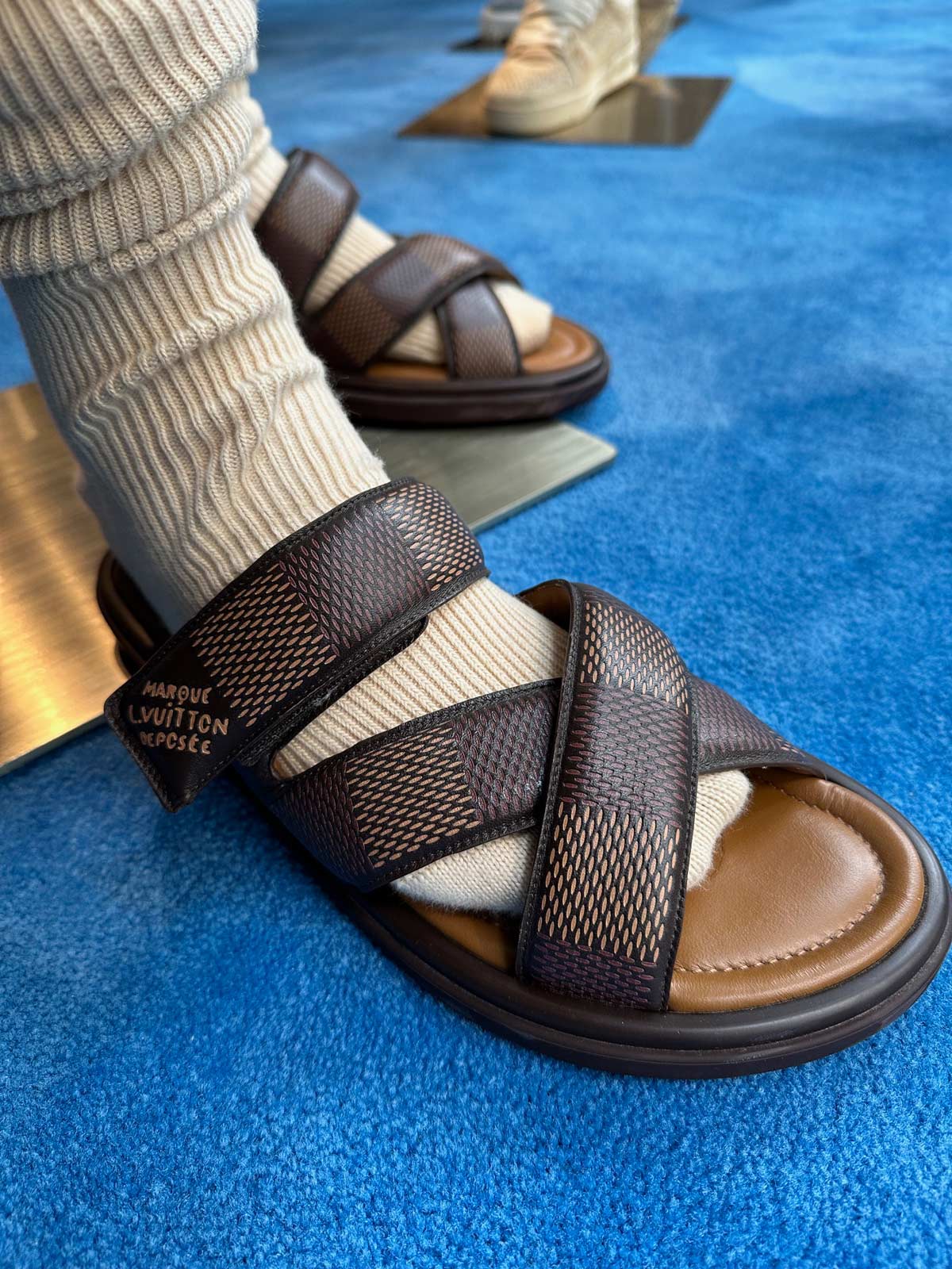 Louis Vuitton 3連ベルト モノグラム サンダル Louis Vuitton 3連ベルト モノグラム サンダル